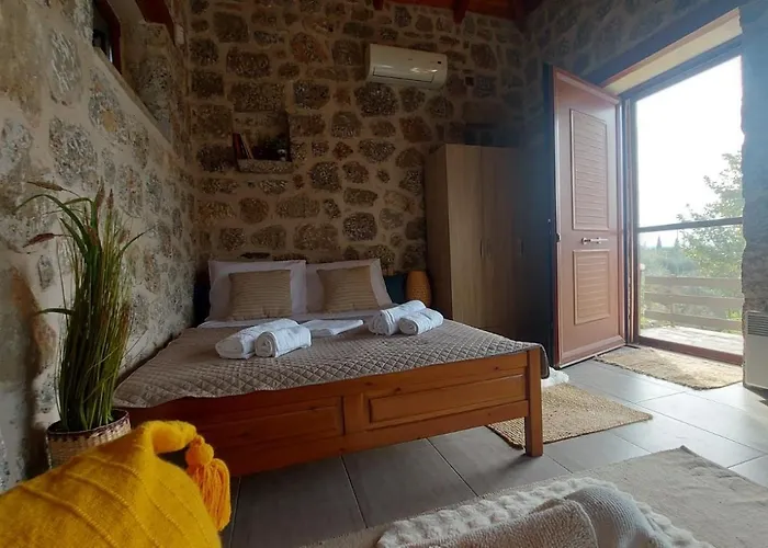 펜션 Homonatura Petrinum Ariokhorion