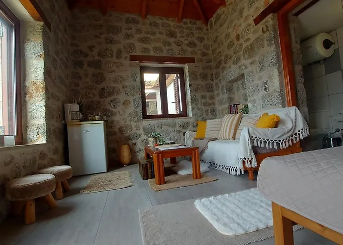 Homonatura Petrinum Prázdninový dům Ariokhorion