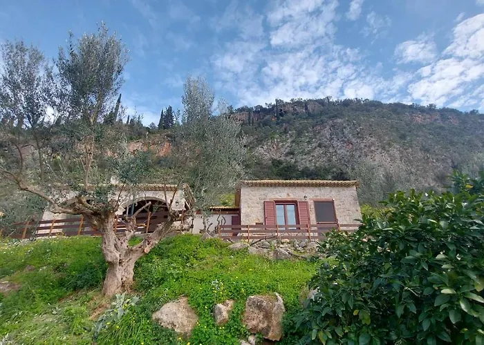 Homonatura Petrinum Prázdninový dům Ariokhorion